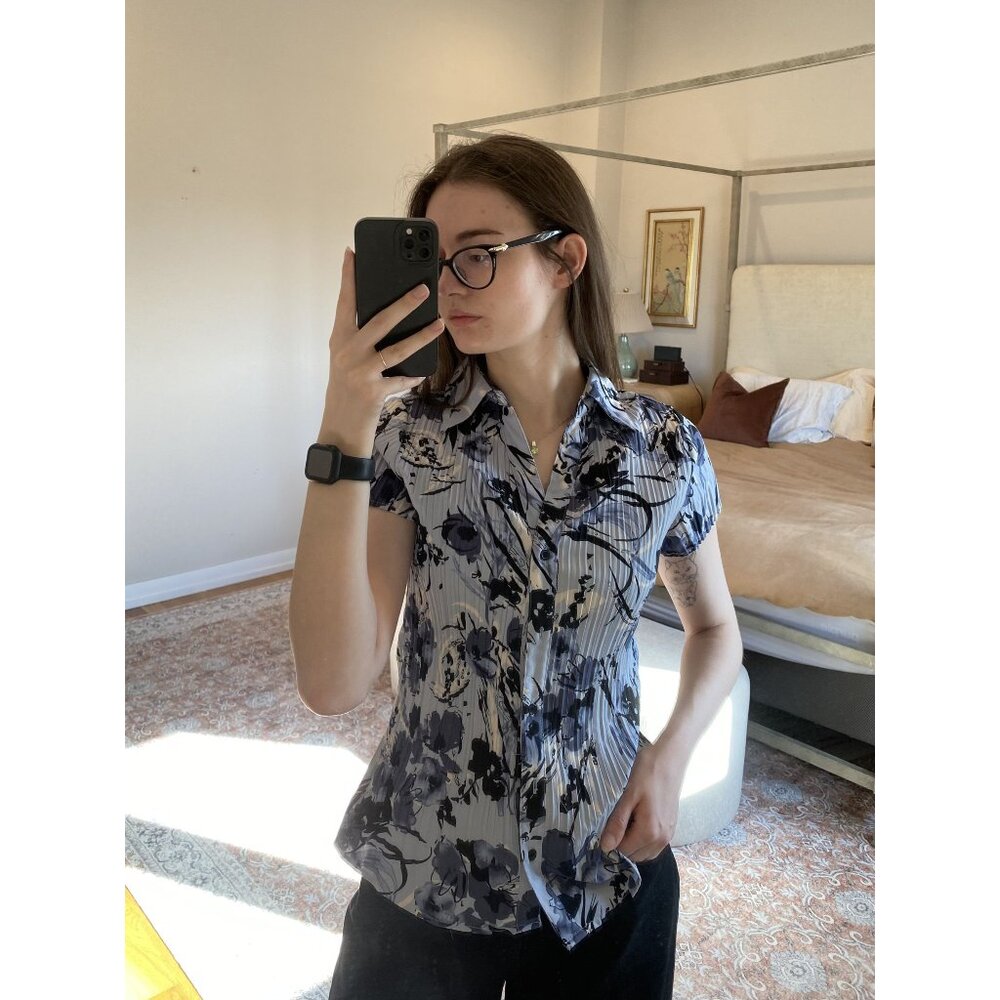 Apt. 9 Blue Floral Pleated Button Down Blouse Size PM